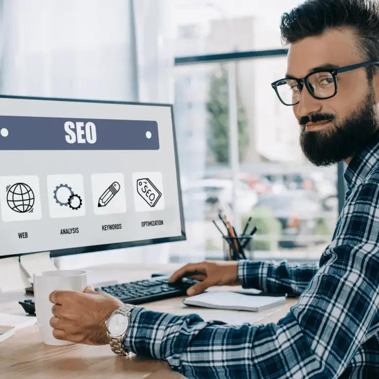 Rédaction SEO : ce qui a changé depuis que l'IA écrit mieux que nous