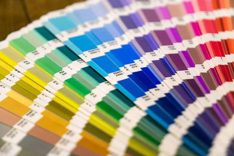 RVB ou CMJN : pourquoi le bleu de votre écran n'existe pas sur papier